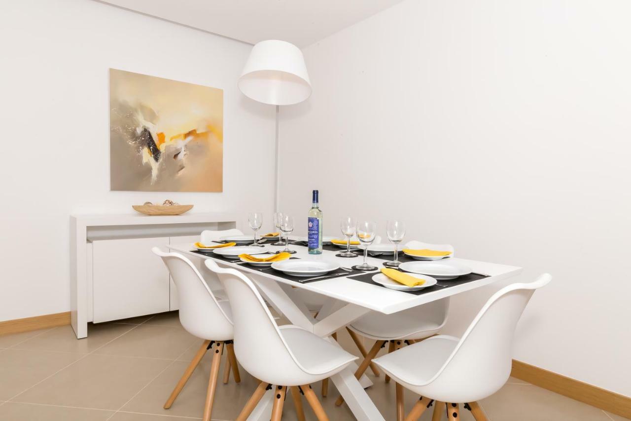 Beach Condominium ลากอส ภายนอก รูปภาพ